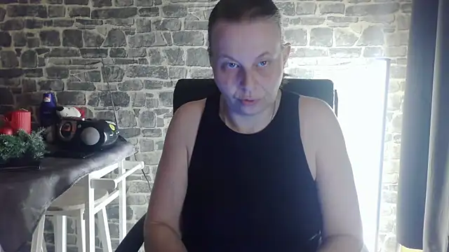 diamond_bite - Diamond_Bite's free webcam - UK Sex Cams