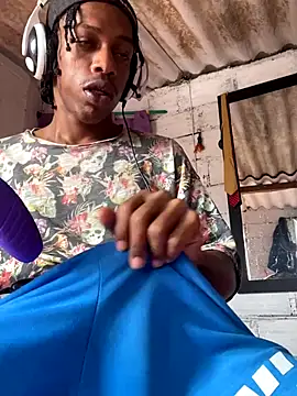 larry-n-clouds (M young) - Cum cloudy