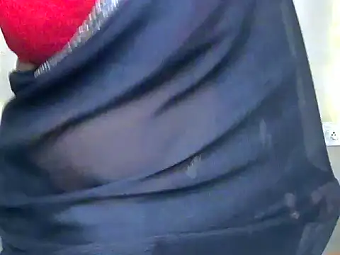 venisca16 (F young) - Flash Boobs