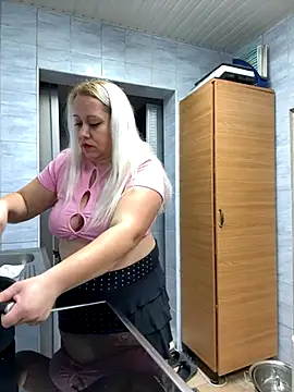 sabinasweety (G milf) - Topless