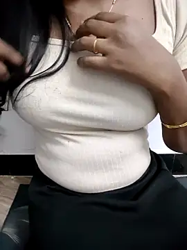 Tamilmallu-duskygirl03