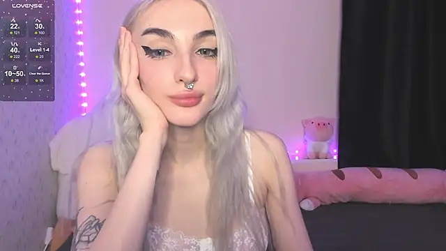 succubantra - Succubantra's free webcam - UK Sex Cams