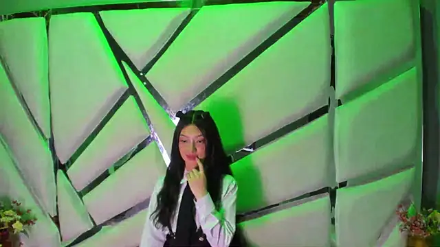 aurora_18 - Aurora_18's free webcam