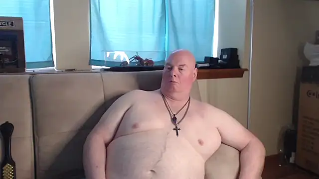 harley99574 (M grandpa) - lets get naked