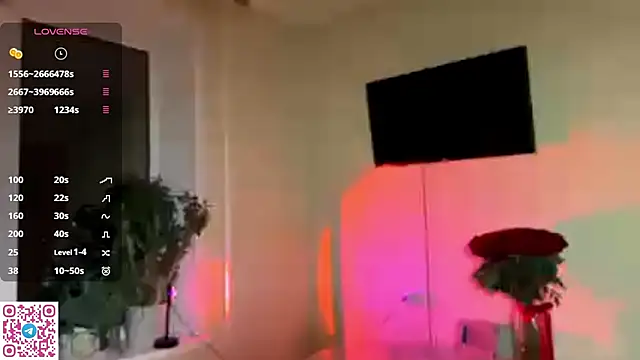  LatanyaRein chat room