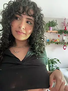 sugartroubl33 - SugarTroubl33's free webcam