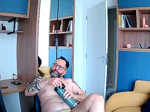 lorenzodaddy (M mature) - one song jockstrap dance