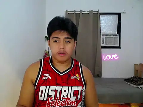 Hugecock2hundle_intown