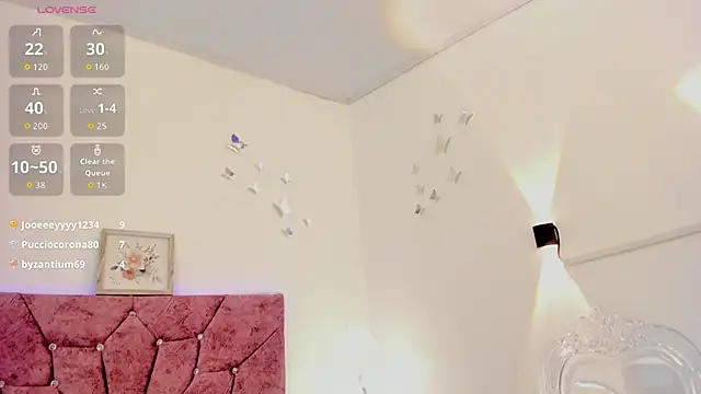 adaya_lys (F mature) - play with my weights put oil