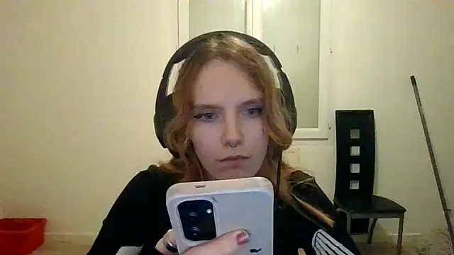 _Marine_Show_ Live Webcam on Stripchat