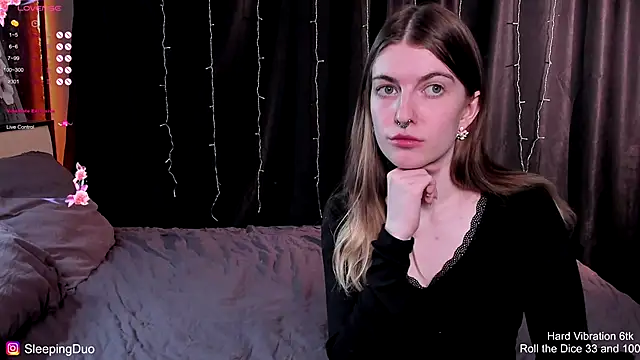 sleepingduo - SleepingDuo's free webcam - UK Sex Cams