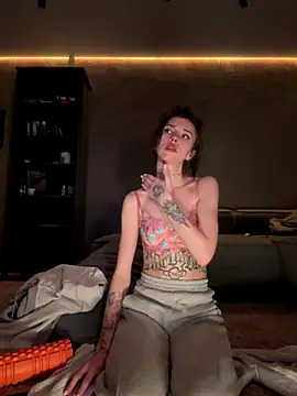 bastet (F young) - naked me