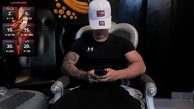 salvatoredmore - SalvatoreDmore's free webcam