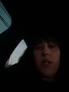 thicbunz (F young) - Warm vibes on this winter city trip