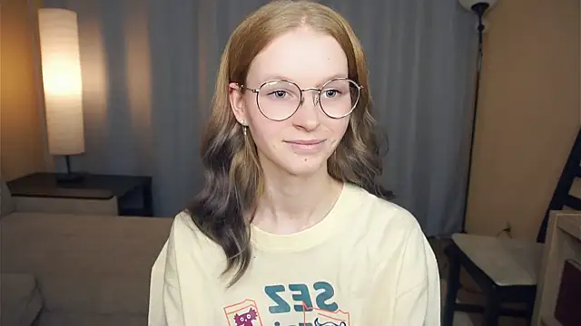 ToyaPletz webcam stripchat model stream image