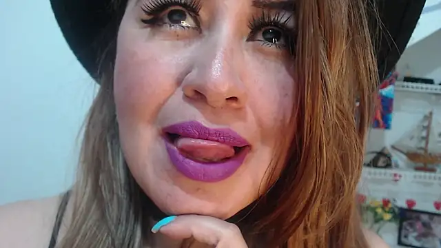 isabellacen - Isabellacen's free webcam - UK Sex Cams