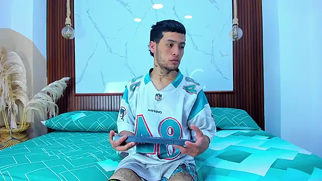 loversinfire2 - Loversinfire2's free webcam - UK Sex Cams