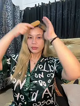 SushiPinayTS Live Webcam on Stripchat