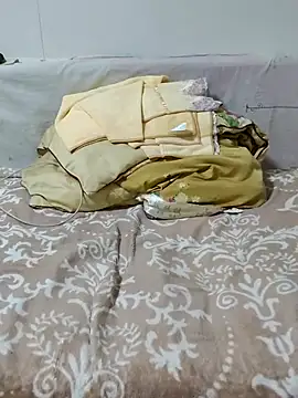 caige8888 (Ask my age) - 看屁眼，撸鸡吧