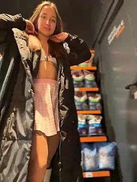 velvetvixeni xxx live show