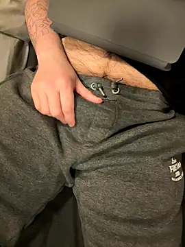 dan8736 (Ask my age) - Take off clothes