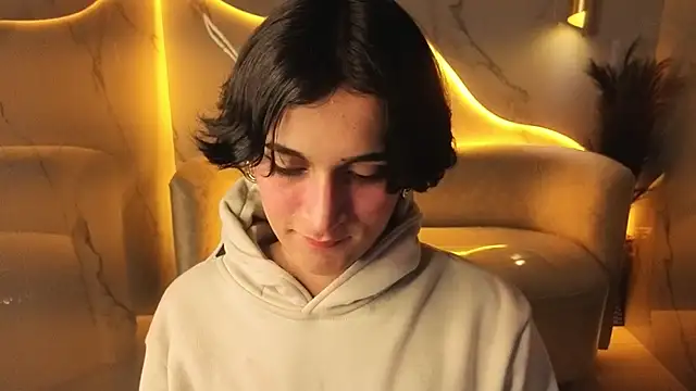 zoe_tp Live Webcam on Stripchat