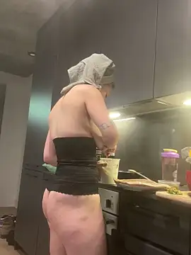 elliepixie Live Webcam on Stripchat