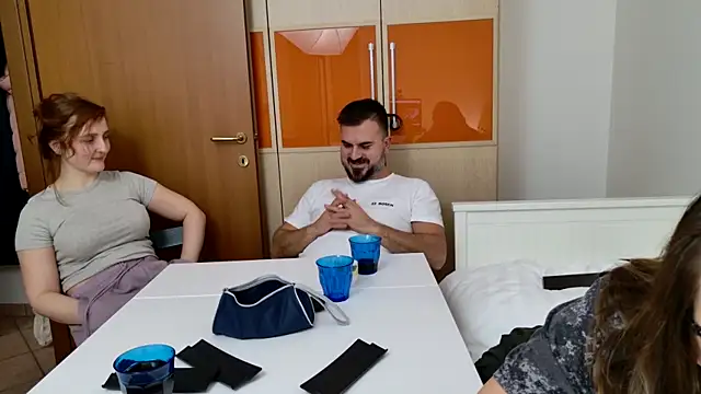 tinas5 - Tinas5's free webcam