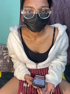 leenaboy@xh Live Webcam on Stripchat