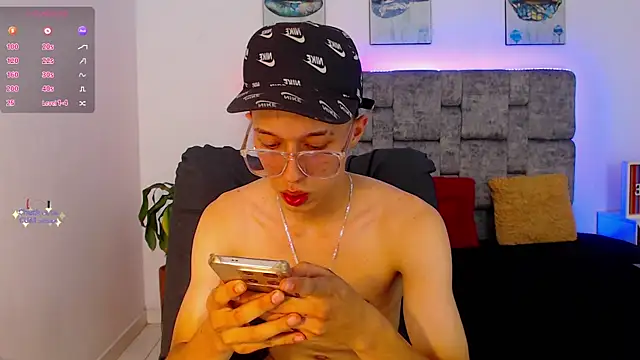 skinny_bigcock02 (M twink) - help me to cum ;)