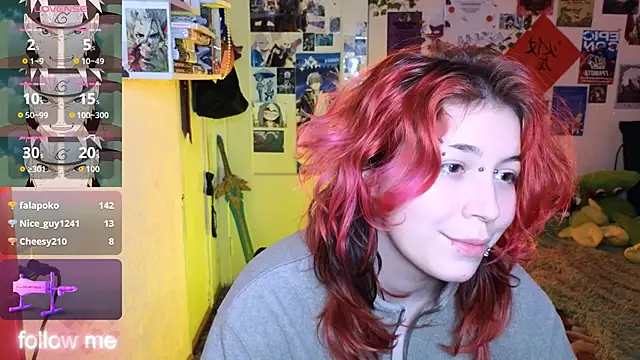 alex_howell (F teen) - thumb sucking + EYE CONTACT