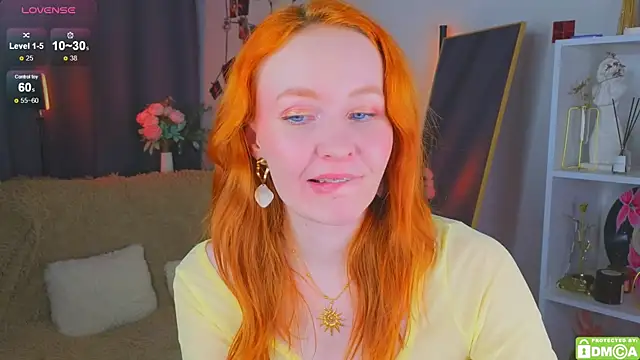 joycejones (F young) - tease my nipples