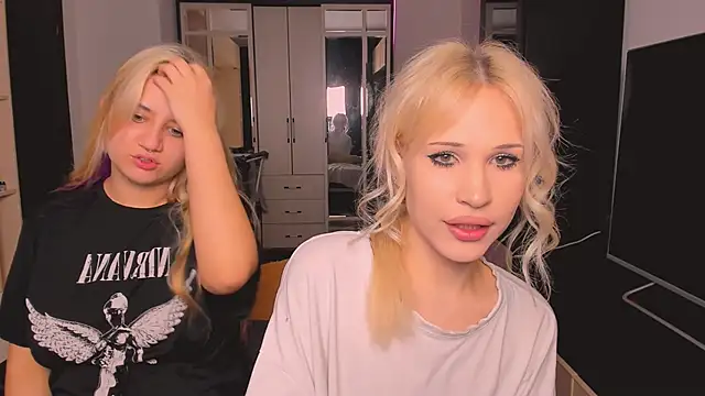 barbarasiren (Ask my age) - completely undress