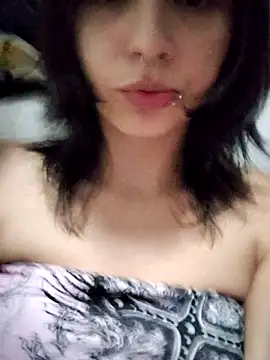 maiden-hot (F teen) - Naked and oil on the buttocks