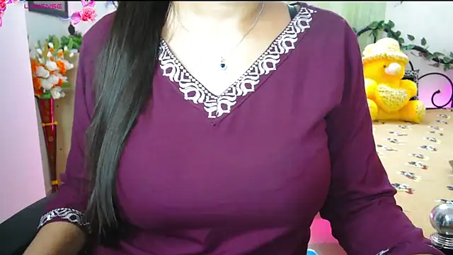 thyAnvi Live Webcam on Stripchat