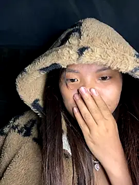 hello-cute Live Webcam on Stripchat