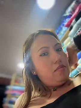 VIOLETA-25_ Live Webcam on Stripchat