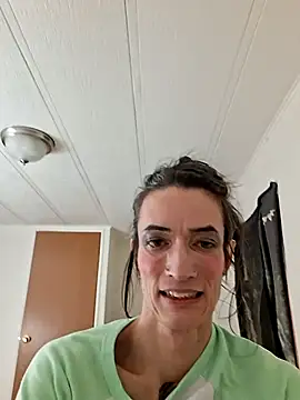 MaitressePomme3 Live Webcam on Stripchat