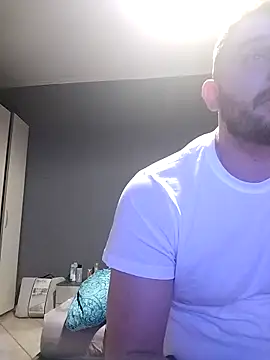 yourgentleman88 Live Webcam on Stripchat