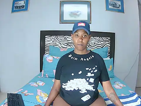 sexycurves9 (F young) - CELEBRATE MY APARTMENT