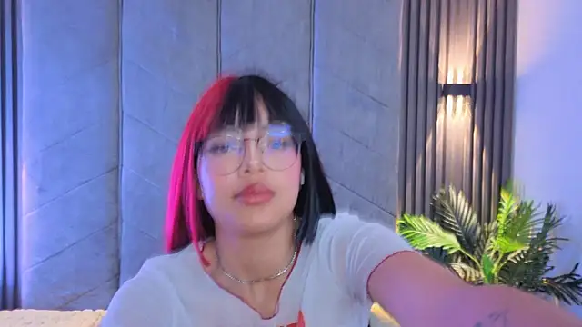 _viollettenoir_ (F teen) - Full naked + sexy dance 💜💃🏻