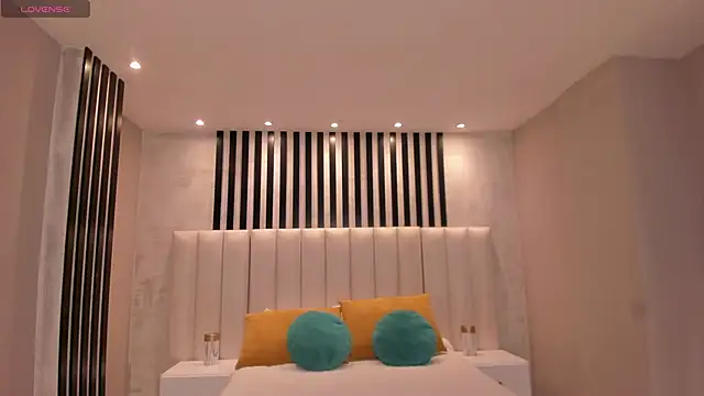 maiacollins - MaiaCollins's free webcam