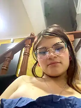 dayis_butera Live Webcam on Stripchat