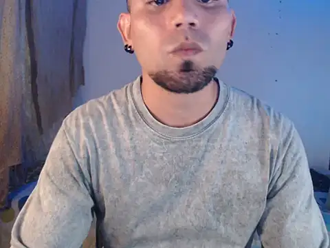 marek_secrett - Marek_secrett's free webcam