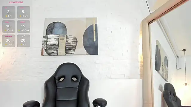 sarah_gothicgirl (F teen) - Doggy Dildo fuck