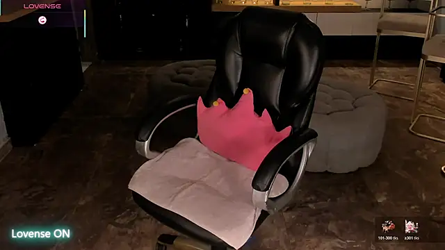 danniesmith1 (F milf) - Striptease