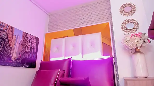 shaniabrownn (F young) - Dildo between in tits 💦