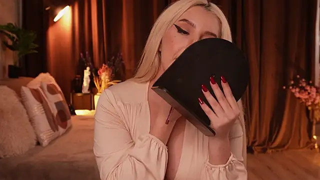 victoriamorrone (F young) - Let me feel you deeper 💕💕