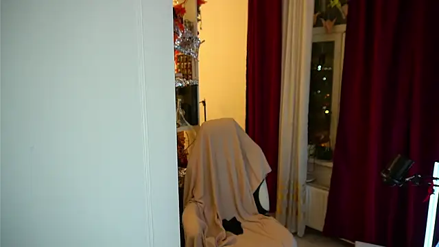 sova_energy live show on StripChat 