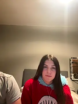 YoungCouple2007 Live Webcam on Stripchat